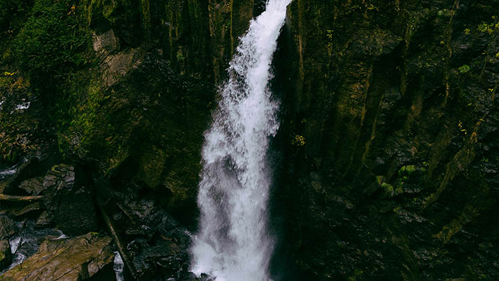 探秘长白山：揭开火山奇观背后的科学密码